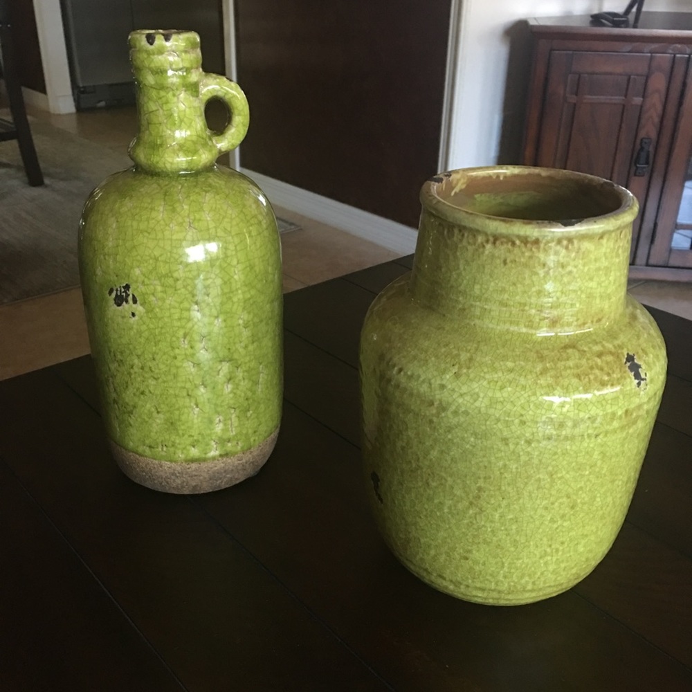 Hand glazed jug and vase set from Gaia Collections